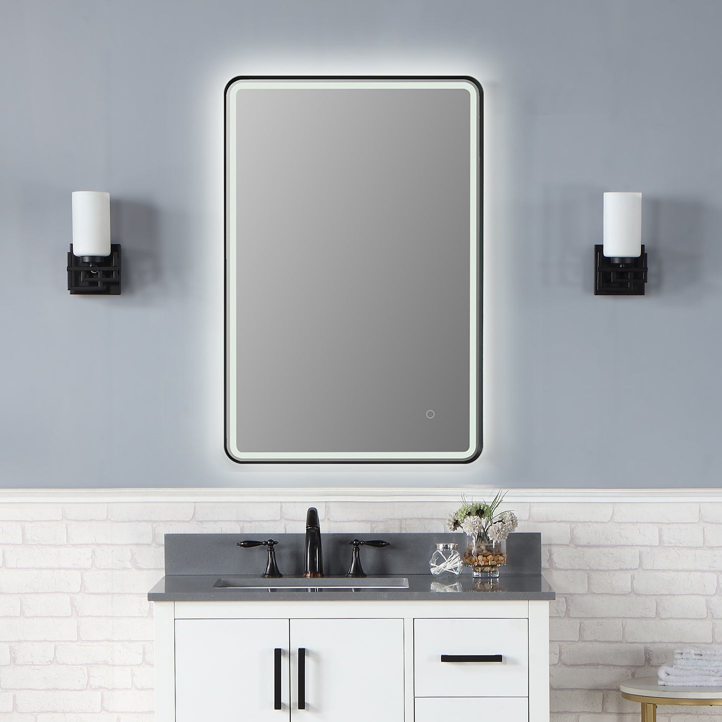 Viaggi Modern Rectangle Bathroom/Vanity LED Lighted Wall Mirror